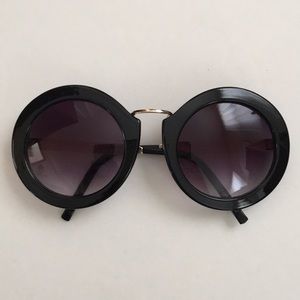 Forever 21 >> oversized, round eye sunnies